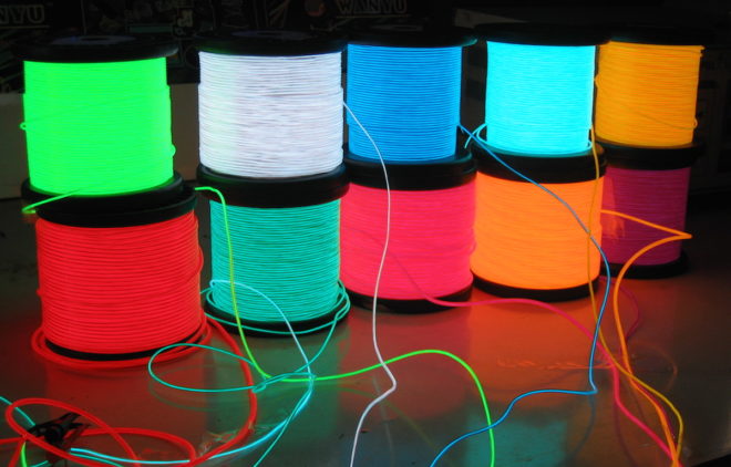 Mga wire ng electroluminescent