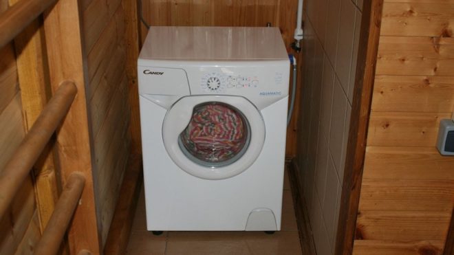 Wasmachine in het bad